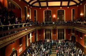 اتحاد أكسفورد يصوت بأغلبية ساحقة لقرار يصف إسرائيل بـ”التهديد الأكبر للاستقرار الإقليمي”